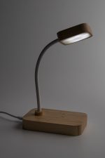 Stolná Lampa S Bezdrôtovou Nabíjačkou